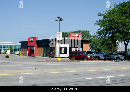 Wendy's new style fast food restaurant extérieur en Hyannis, Massachusetts, USA Banque D'Images