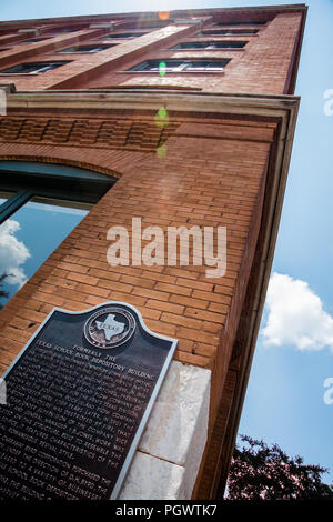 Bâtiment de l'administration du comté de Dallas, anciennement le Texas School Book Depository, où Lee Harvey Oswald ont tiré des coups de feu à partir du 6ème étage pour tuer JFK Banque D'Images