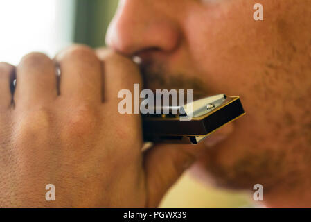 Ou de l'harmonica blues harp, français, et à bouche Banque D'Images