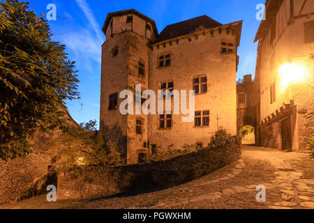 La France, l'Aveyron, Conques, étiqueté Les Plus Beaux Villages de France (Les Plus Beaux Villages de France), s'arrêter sur El Camino de Santiago, ruelle Banque D'Images