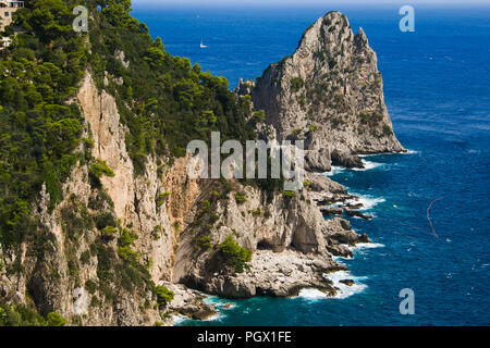 Belle vue sur la célèbre cathédrale de l'île de Capri, Italie Banque D'Images