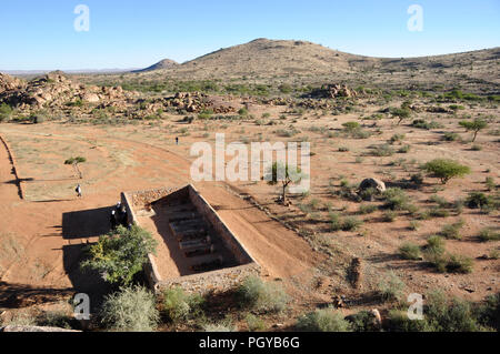 Khubis Baster-People la Namibie : Sam près de Memorial dans le désert de Kalahari Rietoog Banque D'Images