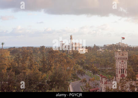 Vue de dessus du grand phare à Alexandrie, se tenait sur l'île de Pharos, Mer Méditerranée, et Al-Montaza, Alexandria, Egypt 2013 Banque D'Images