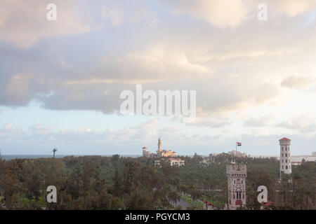 Vue de dessus du grand phare à Alexandrie, se tenait sur l'île de Pharos, Mer Méditerranée, et Al-Montaza, Alexandria, Egypt 2013 Banque D'Images