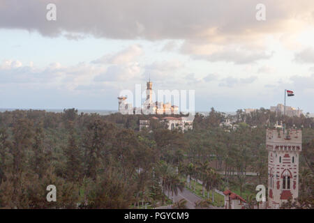 Vue de dessus du grand phare à Alexandrie, se tenait sur l'île de Pharos, Mer Méditerranée, et Al-Montaza, Alexandria, Egypt 2013 Banque D'Images