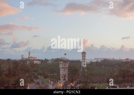 Vue de dessus du grand phare à Alexandrie, se tenait sur l'île de Pharos, Mer Méditerranée, et Al-Montaza, Alexandria, Egypt 2013 Banque D'Images