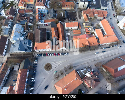 Les bâtiments historiques dans le centre ville. Vue d'en haut. L'île de Saaremaa Kuressaare, Estonie, Europe Banque D'Images