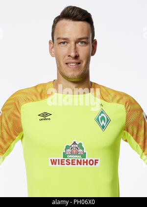 Brême, Allemagne. 10 juillet, 2018. Bundesliga, le Werder Brême photocall officiel pour la saison 2018/19 à Brême, Allemagne : gardien Jiri Pavlenka ; Credit : nordphoto/Werder Brême Attention : pas de médias sociaux et des galeries de photos en ligne autorisé. Utilisation dans le monde entier |/dpa/Alamy Live News Banque D'Images