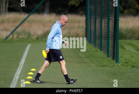 Burnley manager Sean Dyche, au cours de la session de formation au Centre de formation, Barnfield Burnley. Banque D'Images