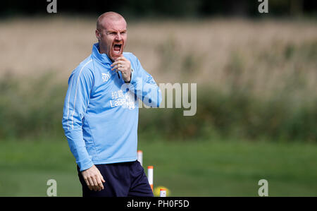 Burnley manager Sean Dyche, au cours de la session de formation au Centre de formation, Barnfield Burnley. Banque D'Images