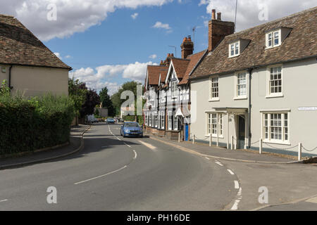 Bassillac Lane, l'une des principales routes menant dans le petit bourg de Kimbolton, España Banque D'Images