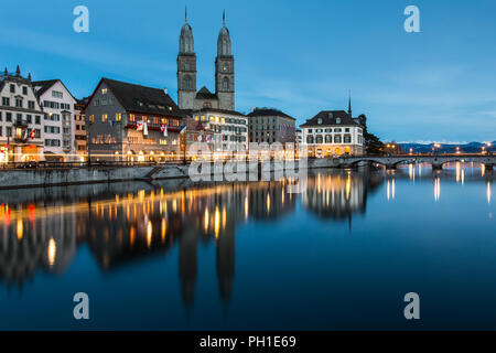 La ville de Zurich - nightshot Banque D'Images