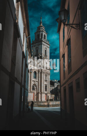 LUGO, Galice/ESPAÑA - 05 de abril de 2018 : Paseo por las calles de Lugo, cathédrale de Lugo Banque D'Images