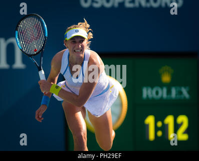 New York, USA. 29 août 2018 - Ekaterina Makarova de Russie en action pendant le deuxième tour à l'US Open 2018 Tournoi de tennis du Grand Chelem. Le 29 août 2018. Credit : AFP7/ZUMA/Alamy Fil Live News Banque D'Images