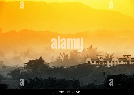 Chongqing, Chongqing, Chine. Août 30, 2018. Chongqing, Chine-paysage de ville Youxi dans le sud-ouest de la Chine, Chongqing. Crédit : SIPA Asie/ZUMA/Alamy Fil Live News Banque D'Images