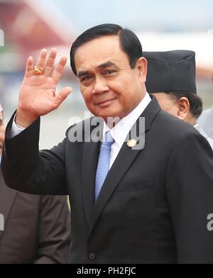 Katmandou. Août 30, 2018. Le premier ministre Prayut Chan-o-cha arrive à assister à la Bay of Bengal Initiative for Multi-Sectoral Technical and Economic Cooperation (BIMSTEC), sommet à l'aéroport international de Tribhuvan à Katmandou, Népal, 30 août 2018. Le Népal est prêt à accueillir le quatrième sommet de la BIMSTEC le jeudi et vendredi, au milieu d'une sécurité optimale. Credit : Sunil Sharma/Xinhua/Alamy Live News Banque D'Images