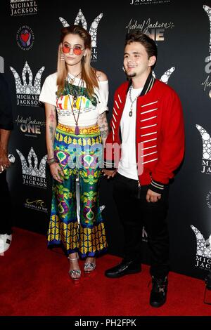Las Vegas, NV, USA. Août 29, 2018. Paris Jackson, Prince Jackson Michael Jackson pour des arrivées à 60e anniversaire Diamond Anniversary Celebration, Lumière du Mandalay Bay Beach Club, Las Vegas, NV le 29 août 2018. Credit : Everett Collection Inc/Alamy Live News Banque D'Images