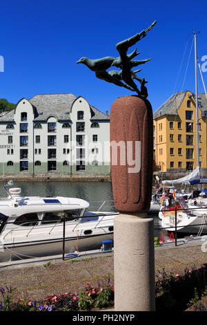 Les mouettes en vol, des prélats, Alesund, ville du comté de More og Romsdal (Norvège) Banque D'Images