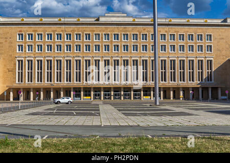 Flughafen Berlin-Tempelhof (1941), building, Berlin, Germany Banque D'Images