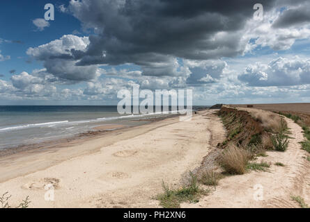 Happisburgh beach vue depuis la falaise, Norfolk, Royaume-Uni. Banque D'Images