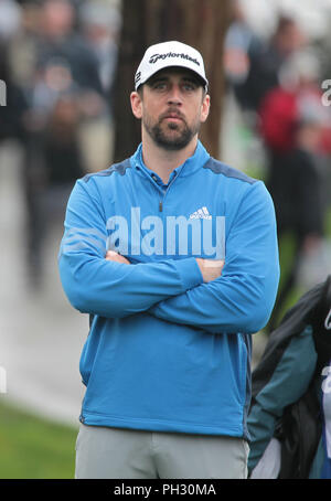 Pebble Beach, Californie, États-Unis d'Aaron Rodgers, Green Bay Packers quarterback Aaron Rodgers sera le mieux payé de l'histoire joueur, après avoir accepté une prolongation de contrat de quatre ans serait d'une valeur de 134m (£103m). Banque D'Images