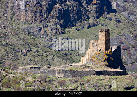 Khertvisi forteresse construite au 13ème siècle, près de Vardzia, dans le sud de la Géorgie, Caucase. Banque D'Images