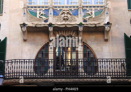 Palma de Majorque, Espagne - 23 mai 2012 : Façade de l'immeuble peut Forteza Rey dans le centre-ville de Palma de Mallorca Banque D'Images