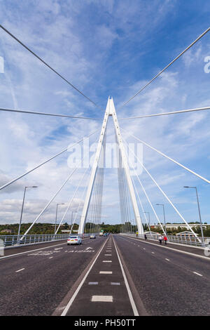 Le Nord du pont traversant la rivière Spire à Sunderland d'usure,Angleterre,UK Banque D'Images