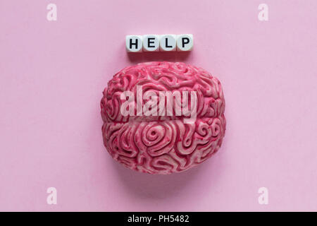 Cerveau humain avec l'aide de l'anxiété. Le concept de santé mentale Banque D'Images