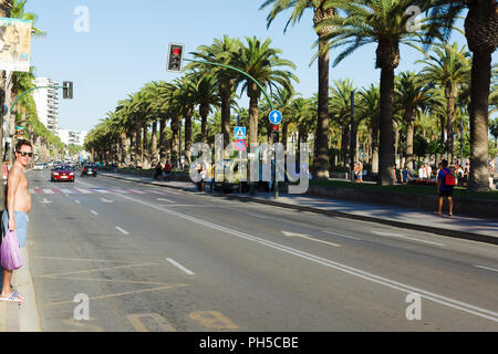 Salou, Espagne - 13 août 2017 : Salou est l'une des plus grandes villes en Espagne. Banque D'Images