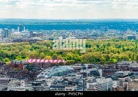 Hyde Park et le Royal Albert Hall - vue aérienne de la BT Tower Banque D'Images