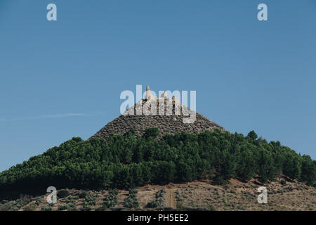 Vue de la forteresse de Castello di Marmilla Marmilla situé à région. Marmilla est une région naturelle du sud du centre-est de la Sardaigne, Italie. Banque D'Images