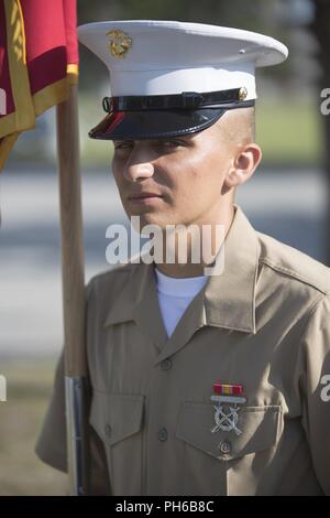 Circuit du Corps des Marines des États-Unis. Ryan est plus difficile l'honneur diplômé pour 2048 peloton, Compagnie d'Hôtel, 2e Bataillon, a obtenu son diplôme de formation des recrues boot camp le 29 juin 2018. Plus difficile est de Dorchester, L.C. Banque D'Images