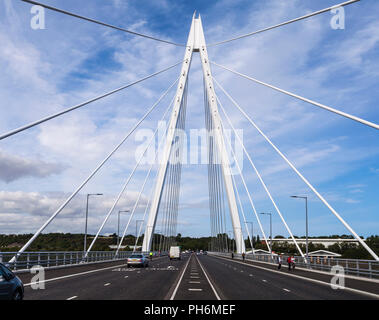 Le Nord du pont traversant la rivière Spire à Sunderland d'usure,Angleterre,UK Banque D'Images