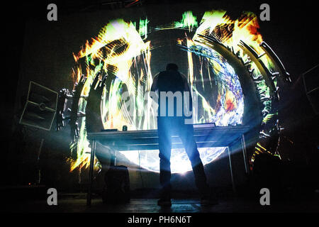 Danemark, copenhague - 10 août, 2018. Le collectif musical danois effectue une Flipkompaniet trance live concert au cours du festival de musique électronique STRØM 2018 Festival à Copenhague. (Photo crédit : Gonzales Photo - Malthe Ivarsson). Banque D'Images