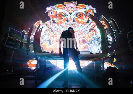 Danemark, copenhague - 10 août, 2018. Le collectif musical danois effectue une Flipkompaniet trance live concert au cours du festival de musique électronique STRØM 2018 Festival à Copenhague. (Photo crédit : Gonzales Photo - Malthe Ivarsson). Banque D'Images