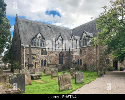 Ayr, Ecosse, UK - 29 août 2018 : l'Auld Kirk date du 16ème siècle (1656) et se trouve avec son ancien cimetière dans le centre-ville de Banque D'Images