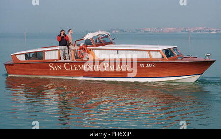 AJAXNETPHOTO. Venise, Italie - San Clemente Palace AVEC LA PERMISSION DE LANCEMENT DE TAXI. PHOTO:JONATHAN EASTLAND/AJAX REF:51011 2120A4289 Banque D'Images