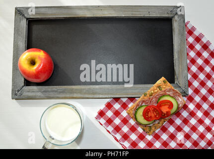 Petit-déjeuner à l'école Apprentissage évidement Banque D'Images