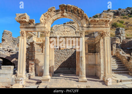 Temple d'Hadrien à Ephèse Banque D'Images