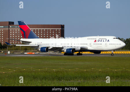 Tokyo, Japon. 5 mai, 2017. Delta Air Lines Boeing 747-400 prête à partir de l'aéroport Narita de Tokyo. Crédit : Fabrizio Gandolfo/SOPA Images/ZUMA/Alamy Fil Live News Banque D'Images