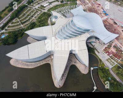 , Guangzh Guangzh, Chine. Août 31, 2018. Guangzhou, Chine-l'édifice est en forme de fleur kapok Guangzhou Science Center de Guangzhou, province du Guangdong en Chine du sud. Crédit : SIPA Asie/ZUMA/Alamy Fil Live News Banque D'Images