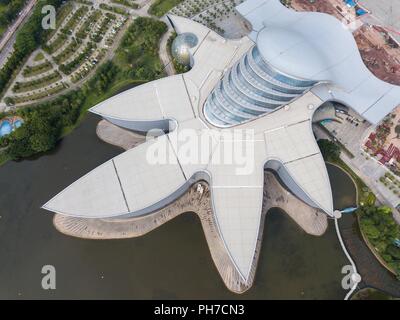 , Guangzh Guangzh, Chine. Août 31, 2018. Guangzhou, Chine-l'édifice est en forme de fleur kapok Guangzhou Science Center de Guangzhou, province du Guangdong en Chine du sud. Crédit : SIPA Asie/ZUMA/Alamy Fil Live News Banque D'Images