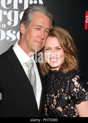 Hollywood, Californie, USA. Août 30, 2018. Alan Ruck, Mireille Enos, à première de 'Sierra de Netflix Burgess est un perdant" à l'ArcLight Hollywood à Hollywood, Californie le 30 août 2018. Credit : MediaPunch Inc/Alamy Live News Banque D'Images