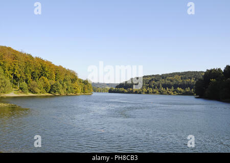 Lingesetalsperre réservoir, Marienheide, Allemagne Banque D'Images