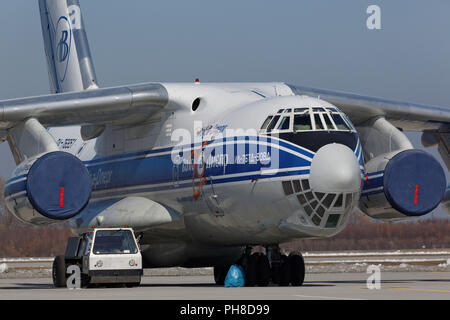 Ilyushin il-76TD-90WD de Volga-Dnepr Airlines. Banque D'Images