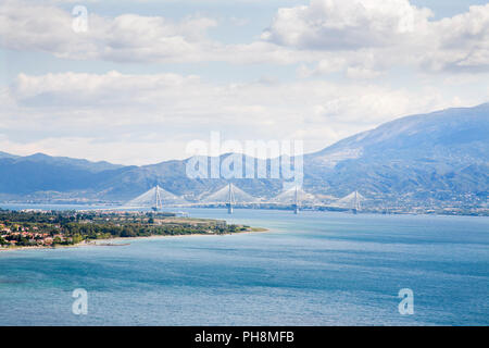 Golfe de Corinthe, Patras, bridge Rio-Antirrio, Sterea Hellas, Grèce, Europe Banque D'Images