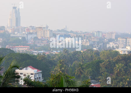 Mangalore, Inde - Juillet 8, 2018 - la ville en croissance rapide dans le sud de l'Inde qui est relativement calme et verdoyante par rapport au reste de l'Inde Banque D'Images