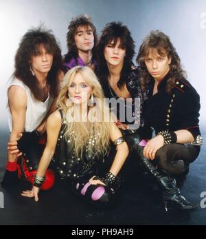 "Warlock", DEUTSCHE Heavy Metal Band mit en Frontfrau Doro Pesch, München, Deutschland 1985. Le groupe de heavy metal allemand 'Warlock' avec la chanteuse Doro Pesch Banque D'Images