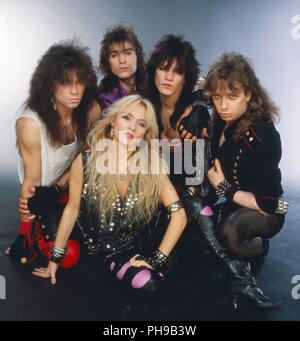 "Warlock", DEUTSCHE Heavy Metal Band mit en Frontfrau Doro Pesch, München, Deutschland 1985. Le groupe de heavy metal allemand 'Warlock' avec la chanteuse Doro Pesch Banque D'Images